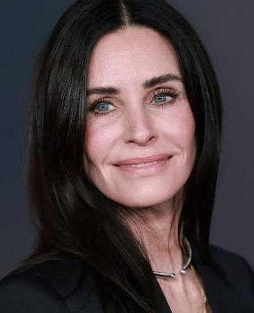 Courteney Cox Height Body Measurements Net Worth Husband Family